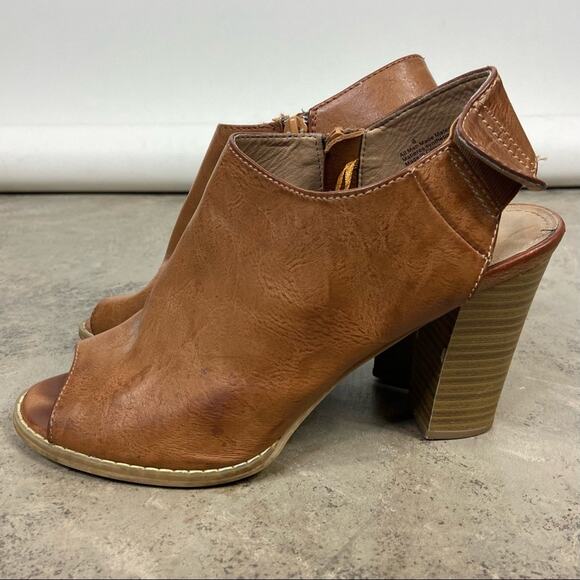 Express Size 8 Neutral Tan Genuine Leather Open Toe Heeled Ankle Boots Booties - Picture 5 of 13